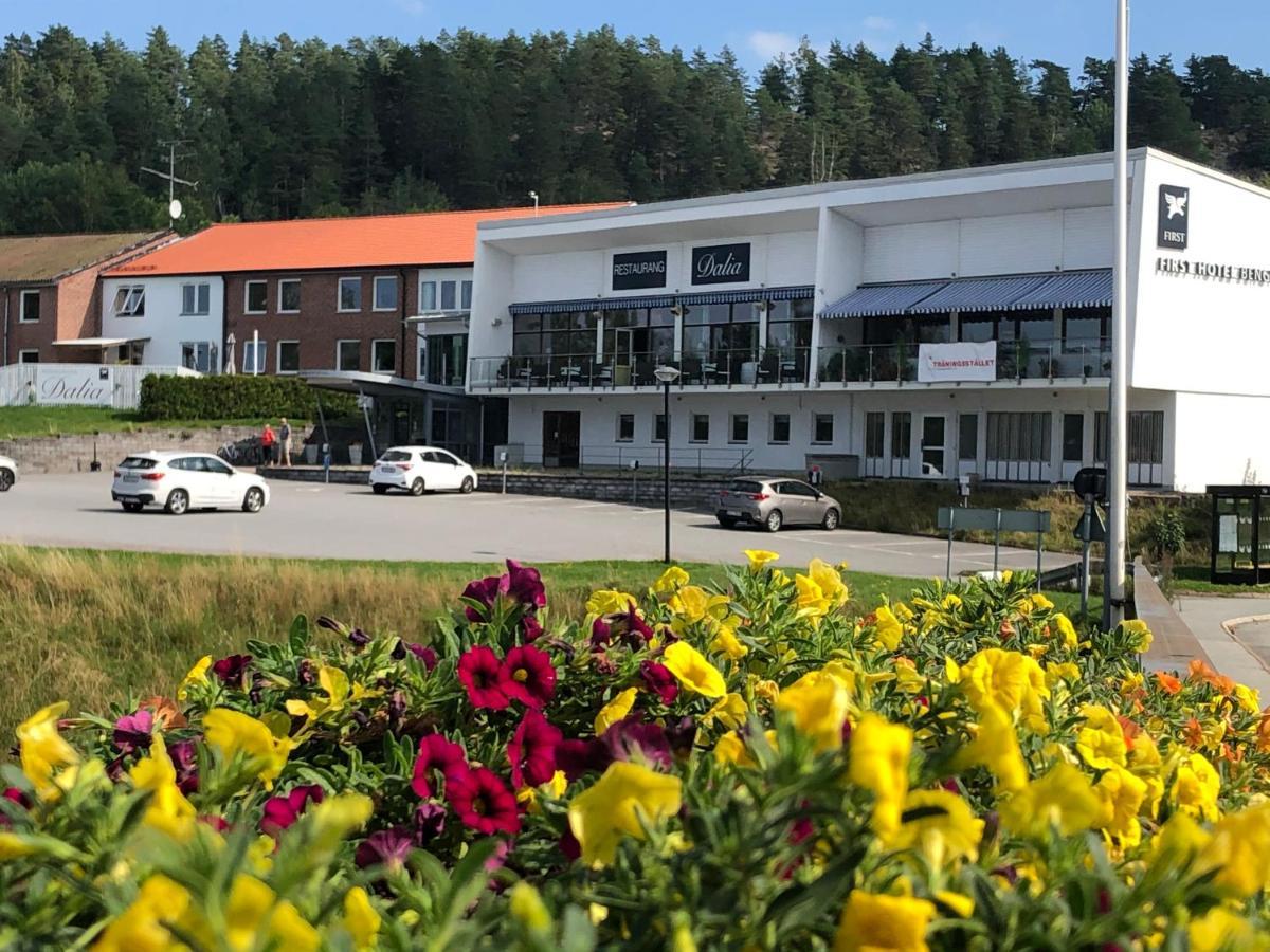 First Hotel Bengtsfors Bagian luar foto