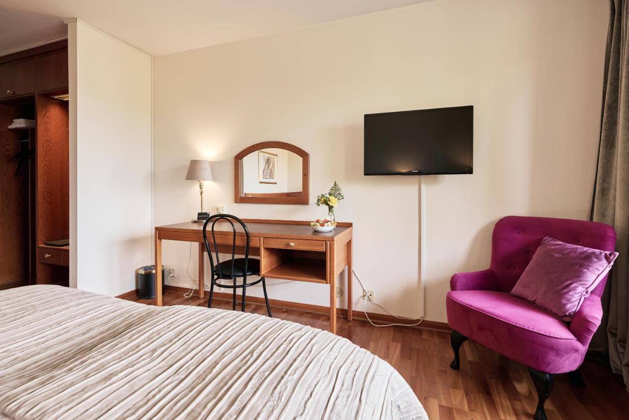 First Hotel Bengtsfors Bagian luar foto